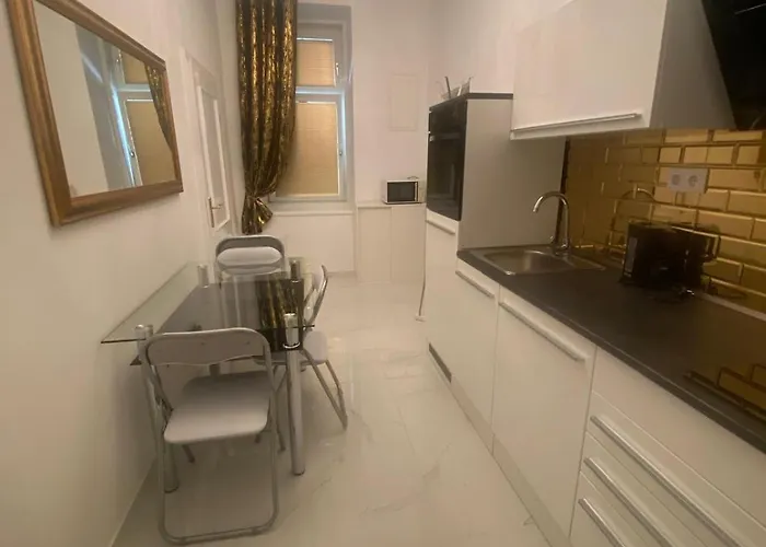 Luxury Dream Апартаменти