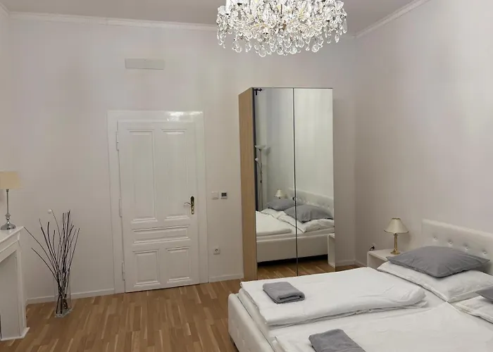 Апартаменти Luxury Dream *